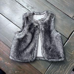 Girls 3T fur vest